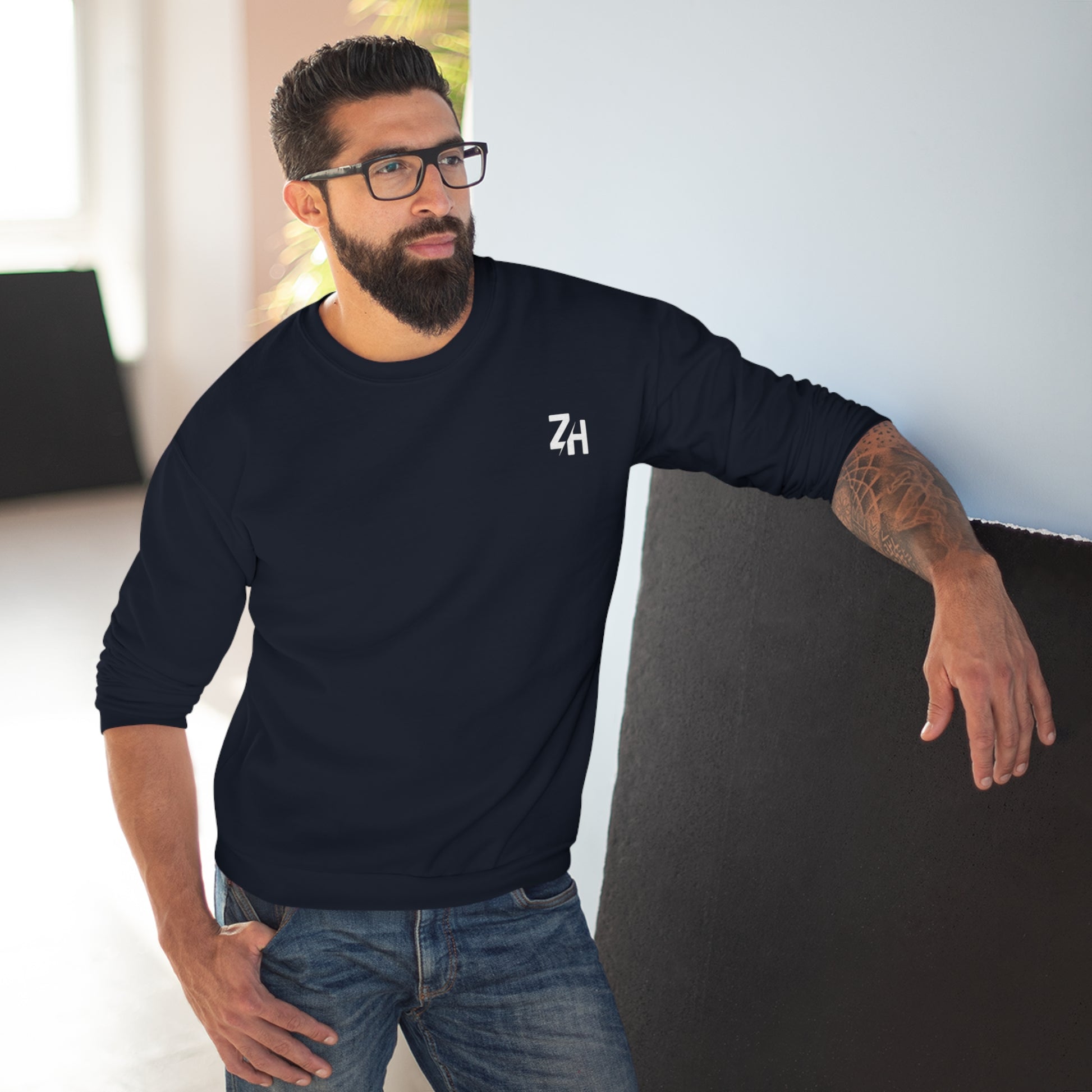 Stylish Graphic Sweatshirt for Everyday Comfort, Cozy Unisex Crew Neck Pullover for Casual Wear, Trendy Gift for Friends